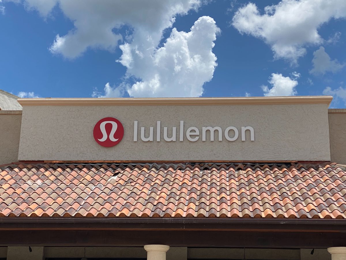 disney springs lululemon