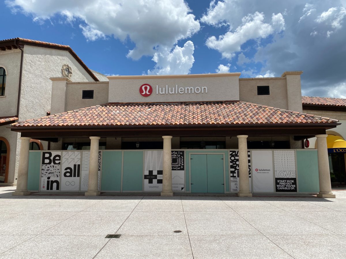 lululemon sign disney springs july 1 6