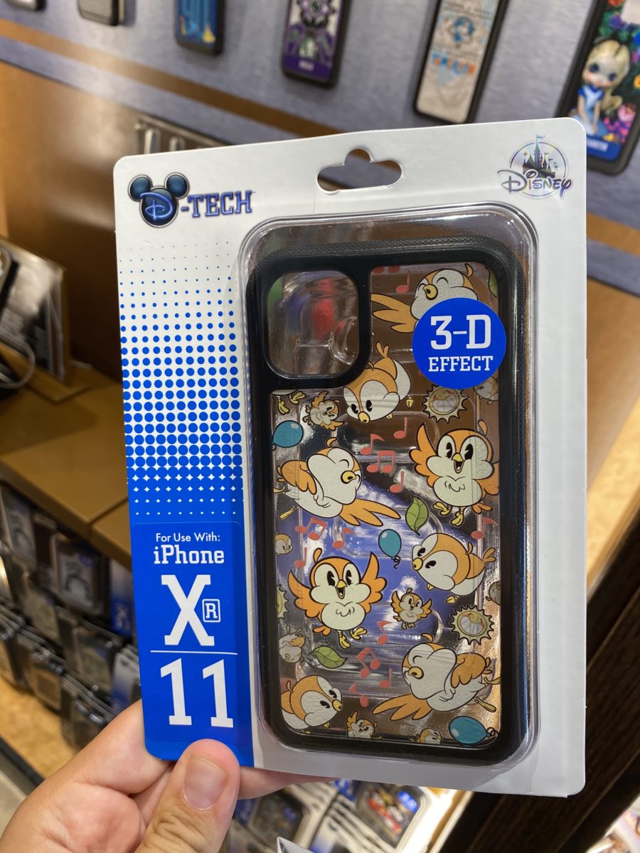 PHOTOS: New Mickey & Minnie's Runaway Railway Magnets, Phone Cases