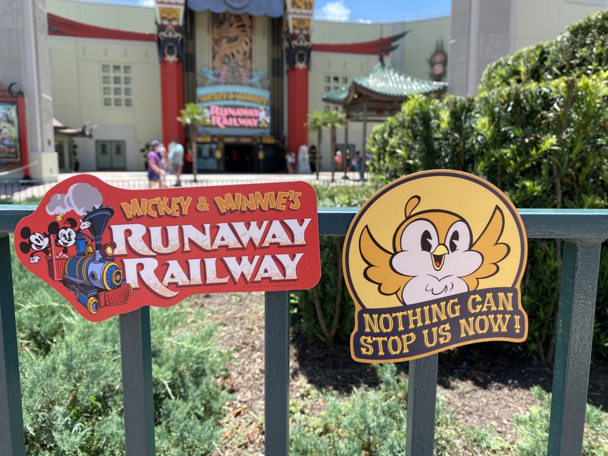 mickey minnies runaway railway chuuby magnets disneys hollywood studios 3