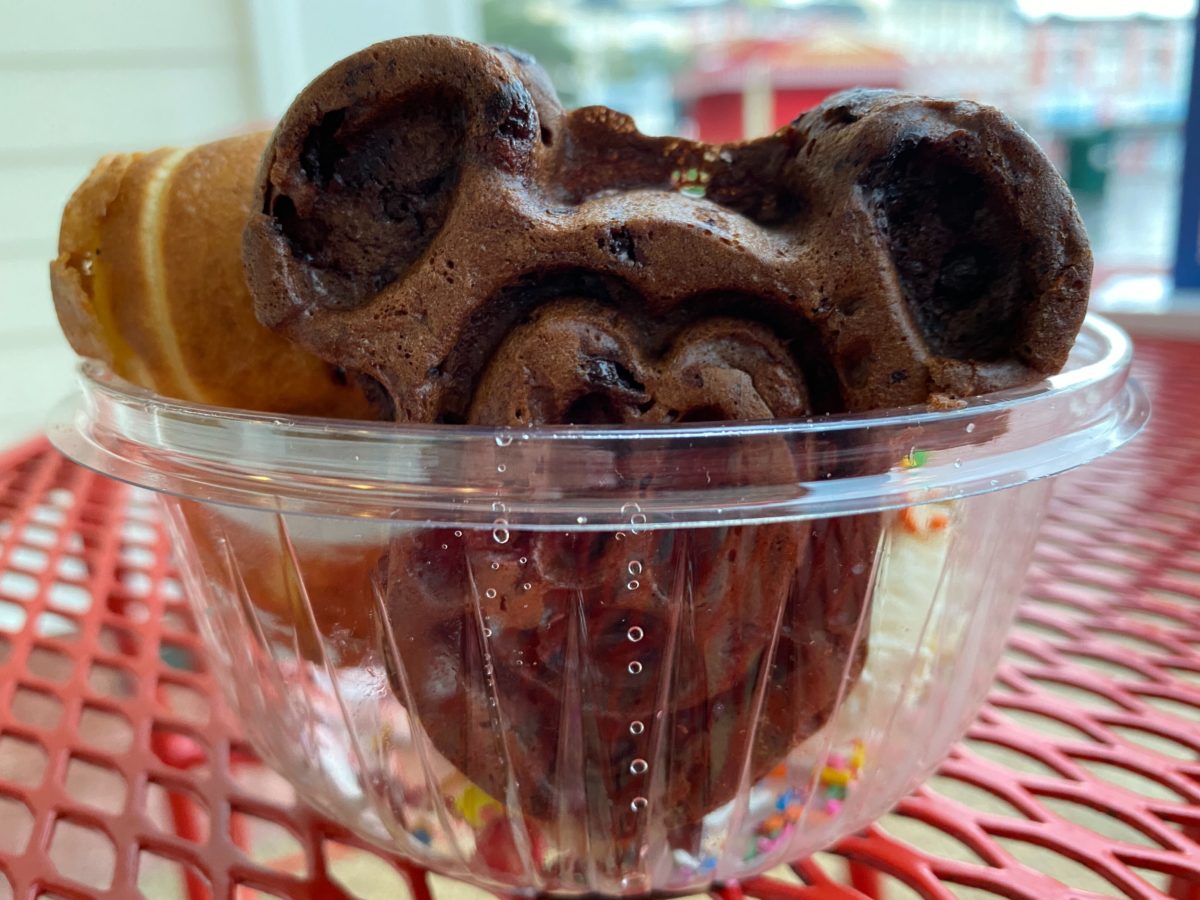 mickey waffle sundae boardwalk bakery disneys boardwalk 15