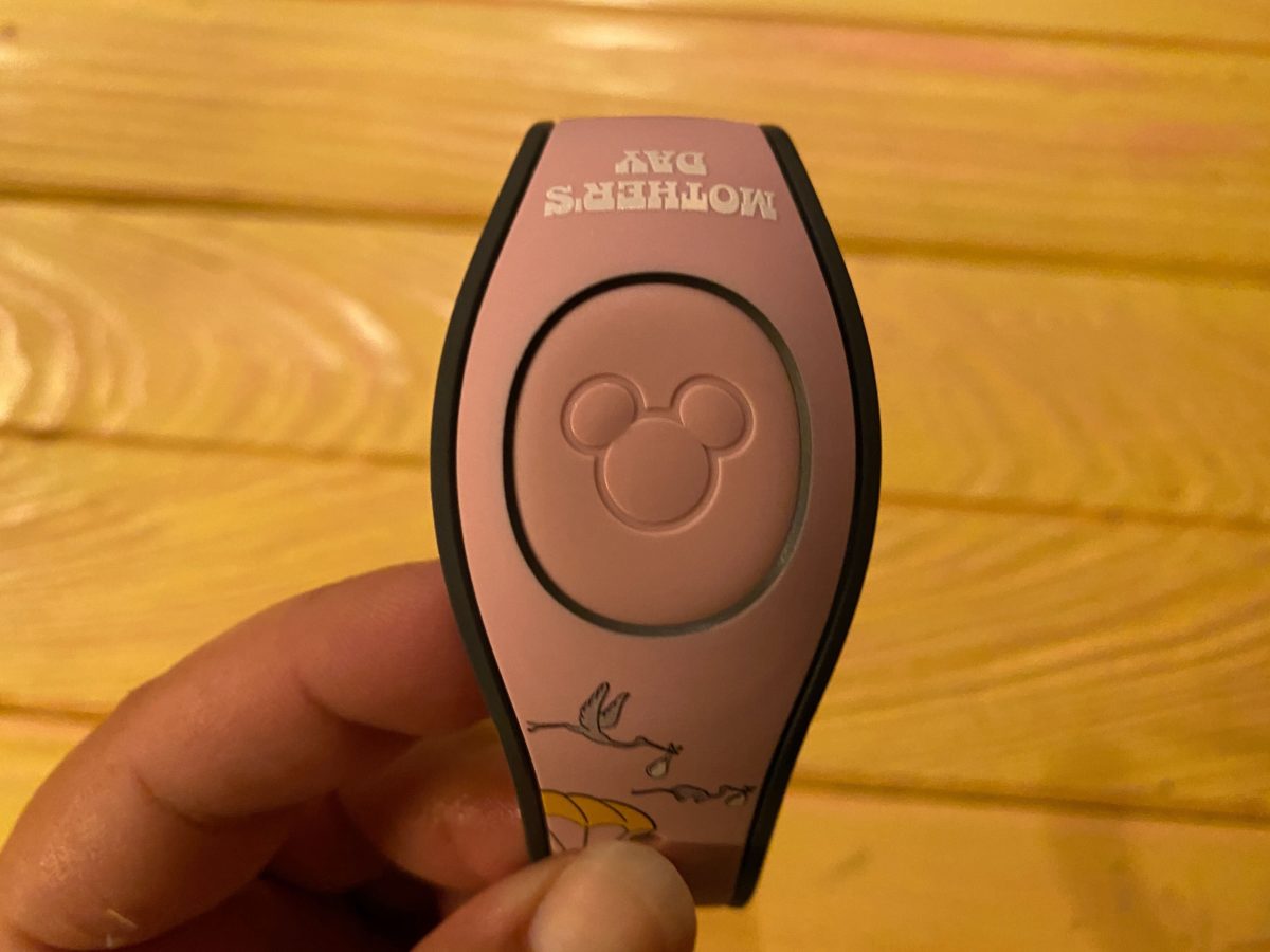 mothers day 2020 limited edition magicband mrs. jumbo dumbo discovery trading company disneys animal kingdom 5