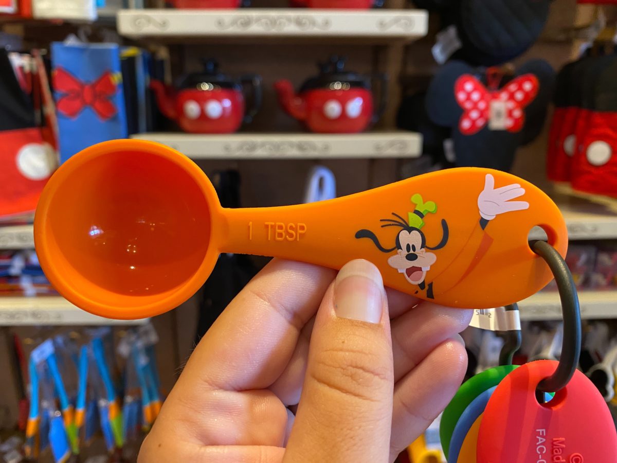 Disney Plastic Measuring Spoons