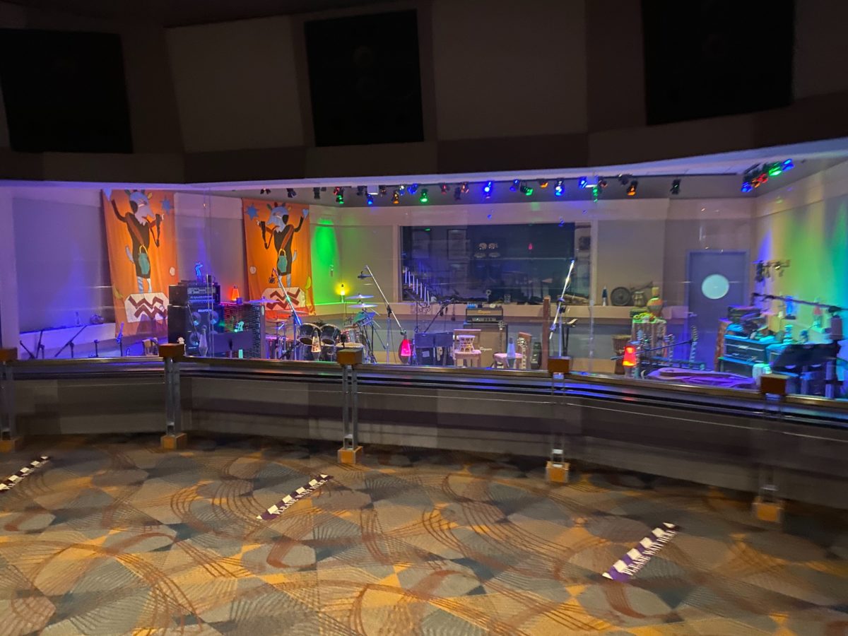 PHOTOS: Rock 'n' Roller Coaster Starring Aerosmith Rocks On with Vehicle  Cleaning & No Pre-Show at Disney's Hollywood Studios - WDW News Today