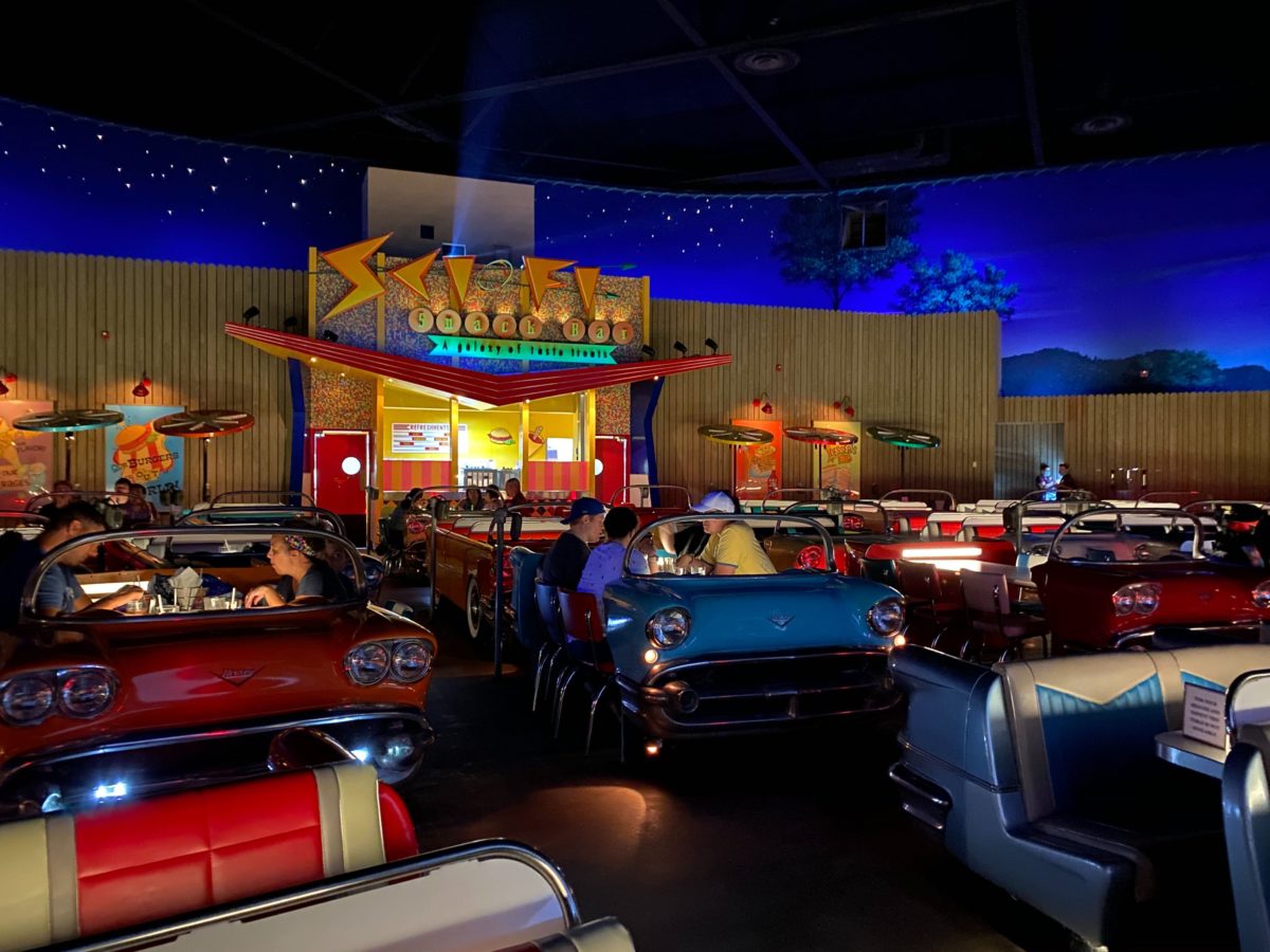 PHOTOS: Sci-Fi Dine-In Theater Restaurant Reopens with Closed Cars and