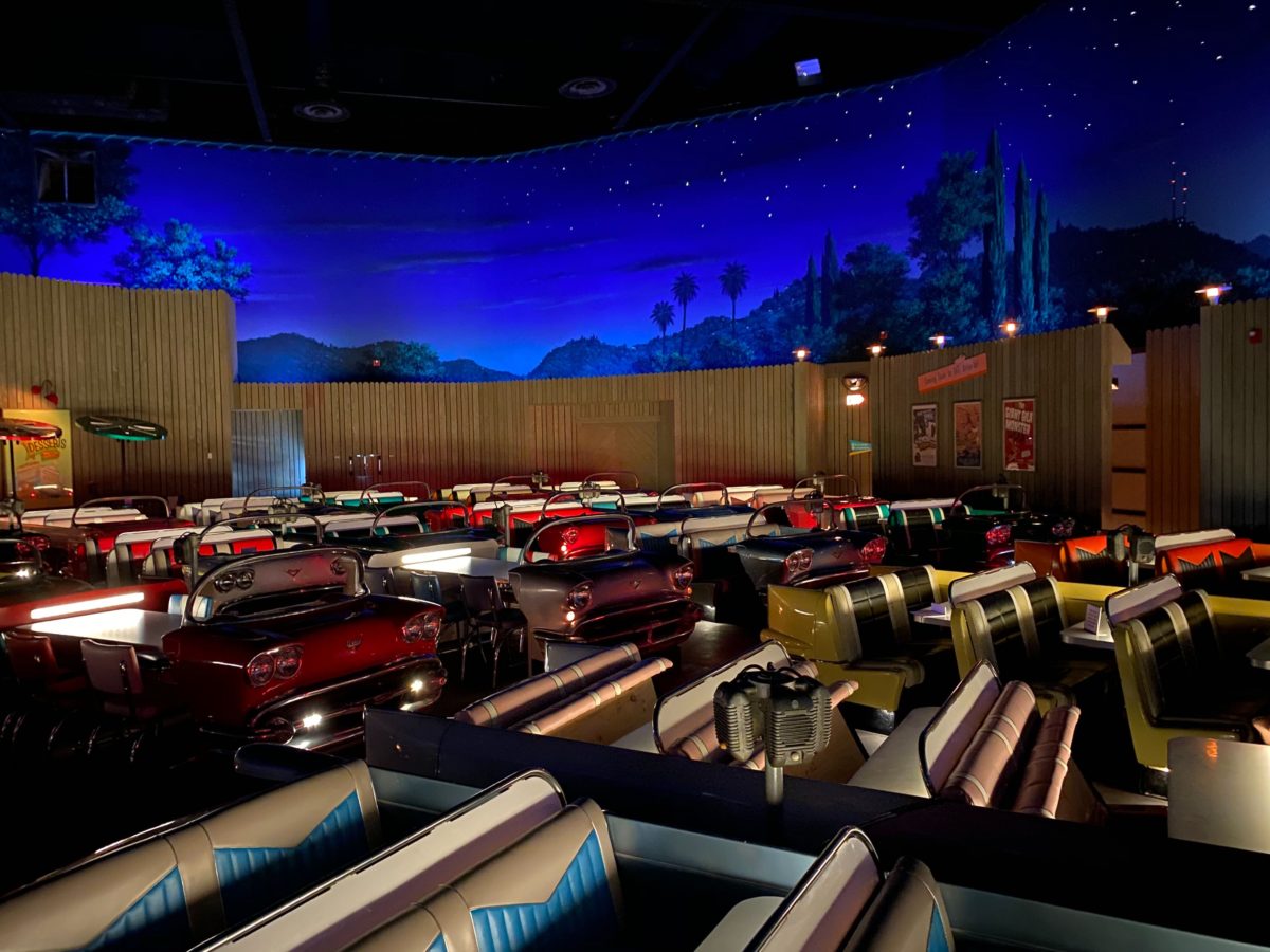 PHOTOS: Sci-Fi Dine-In Theater Restaurant Reopens with Closed Cars and