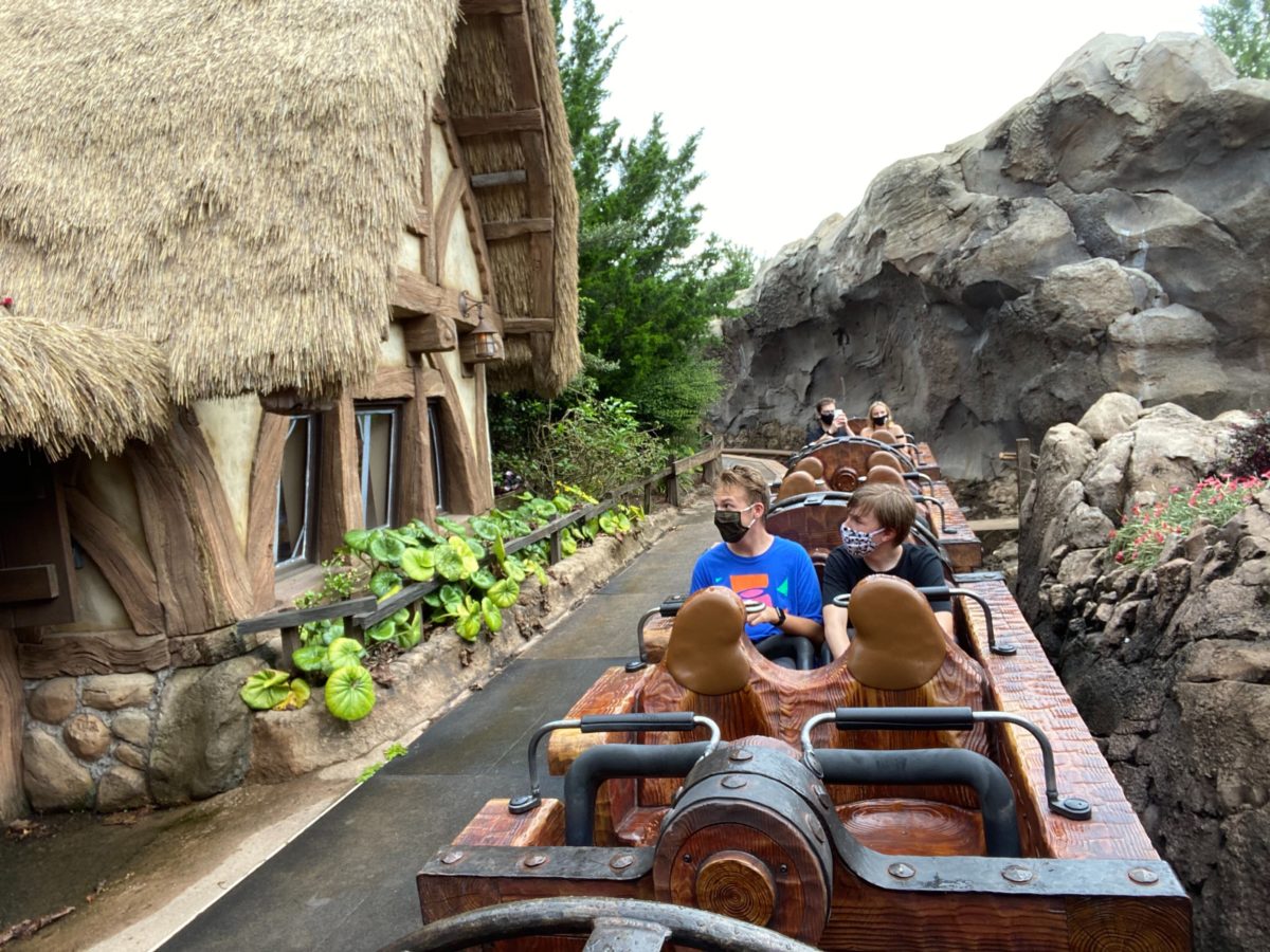 seven dwarfs mine train safety precautions plexiglass fantasyland magic kingdom 27