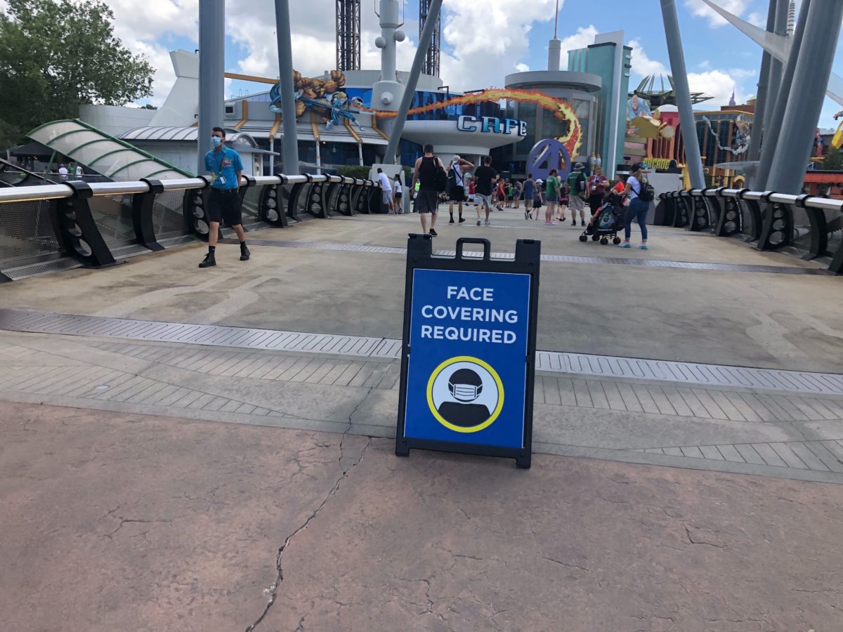 social distancing face mask sign signage islands of adventure 2