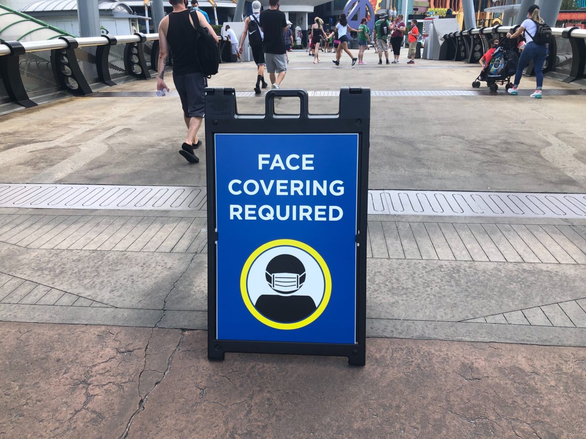 social distancing face mask sign signage islands of adventure 3